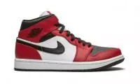 nike air jordan 1 mids 2021 chicago black toe